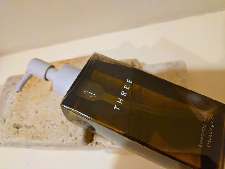 THREE バランシング クリア クレンジング オイル 185ml ￥5,060（5月15日発売）