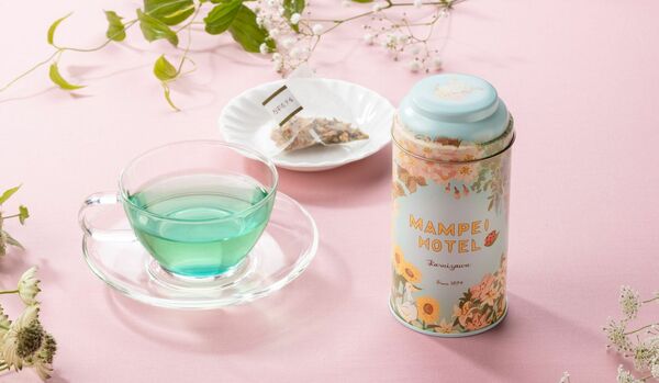 オリジナルの花柄缶入り！「万平ホテル」で軽井沢の風を感じるハーブティー「木漏れ日」発売