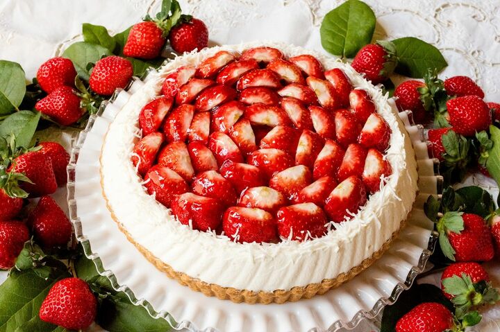 口いっぱいに頬張りたい贅沢な味わい。1ピース￥1,337 ／ホール[25cm]￥12,744 （ともに税込）※グランフロント大阪店、京都、福岡限定