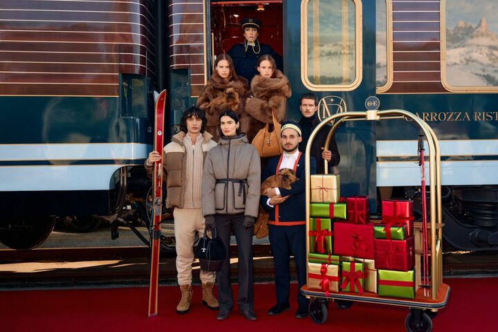 2025/26年 ホリデー コレクション キャンペーンのビジュアル