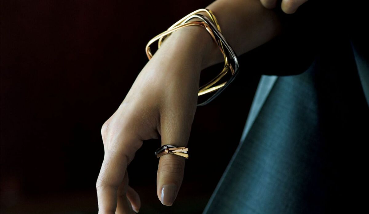 Cartier シルバーリング 幾何学デザイン 幾何学的なフォルムの