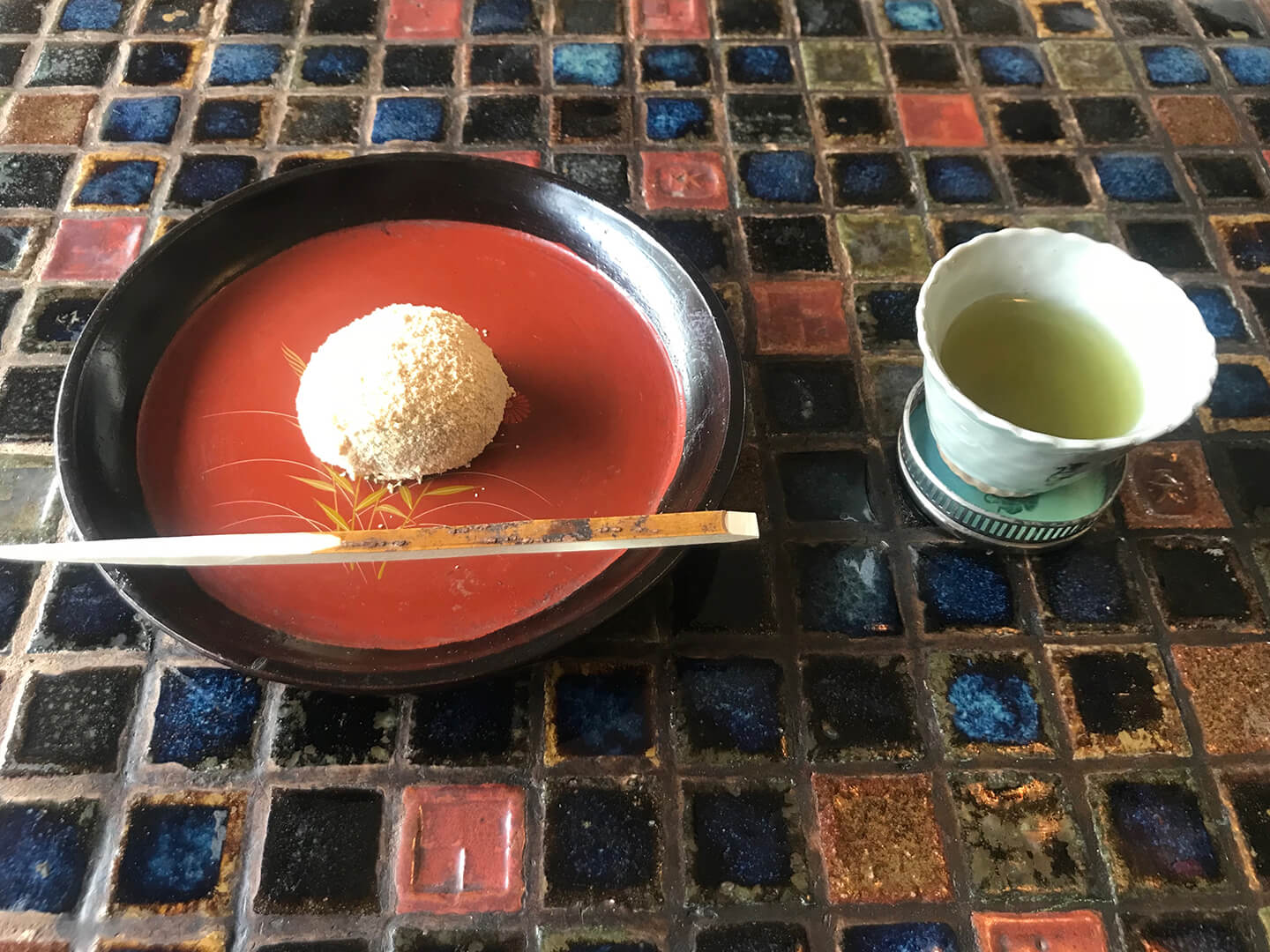 「永観堂」のそばに建つ「とま屋」の和菓子画像