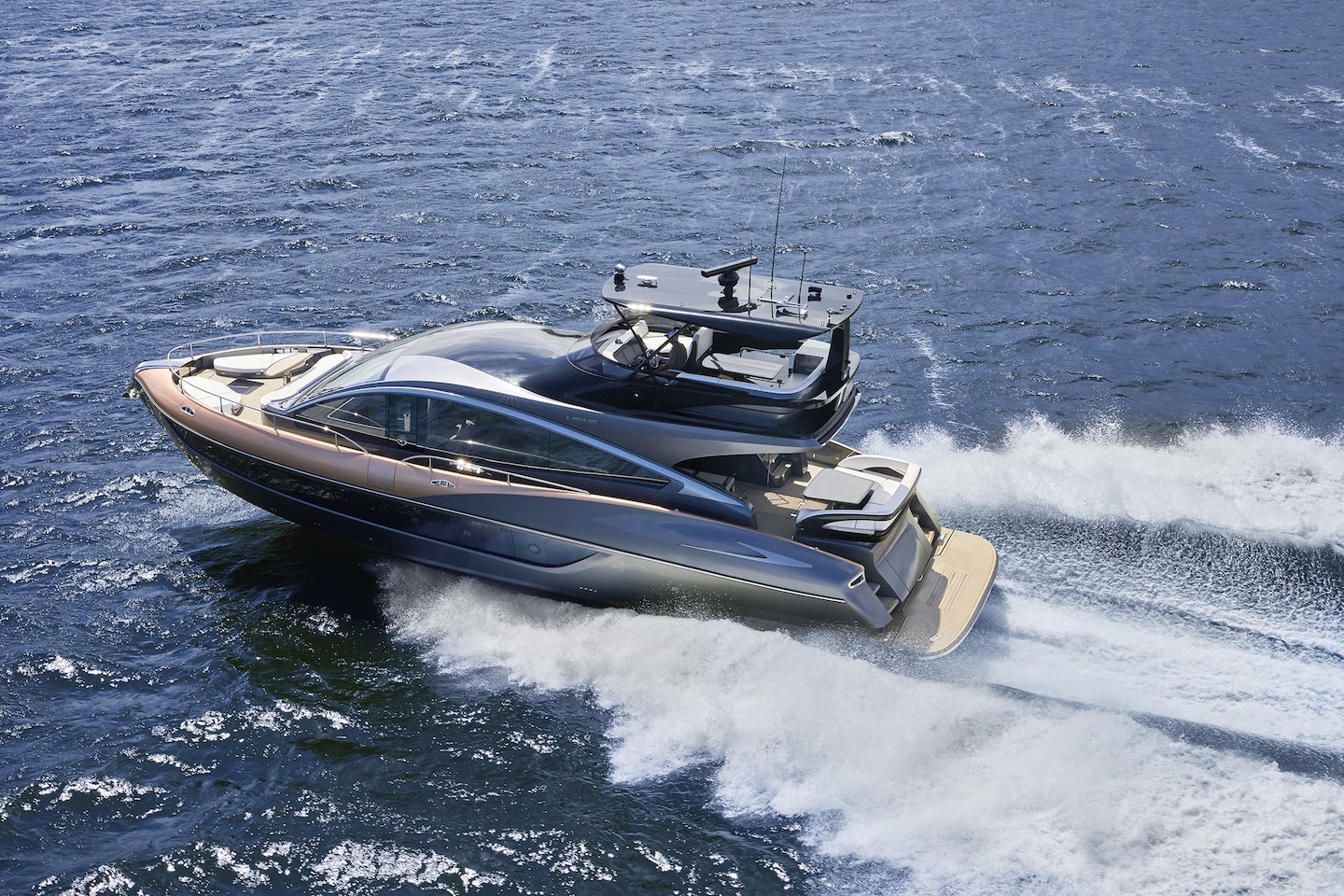 レクサス初のラグジュアリーヨット「LY650」