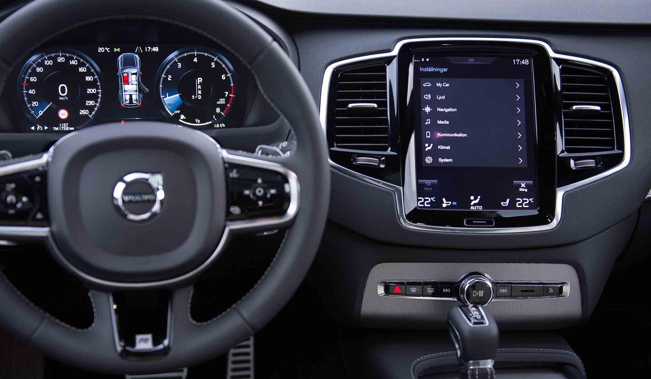 こちらはXC90。