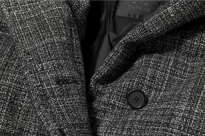 「タトラス」のダウンウエア