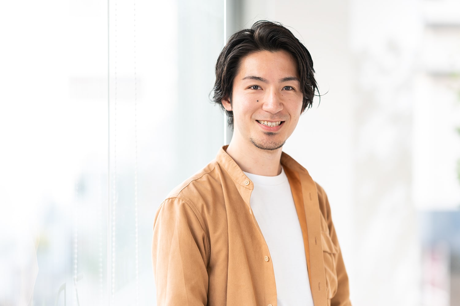 kakimoto arms 新宿店・スタイリスト中島健之さん。最近、はまっているのがバス釣り。「休日になると湖へ。竿も10本は持っています」