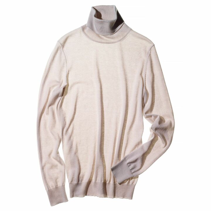 ニット￥117,000（ロロ・ピアーナ銀座並木通り本店）　[Precious2018年11月号98ページ] 