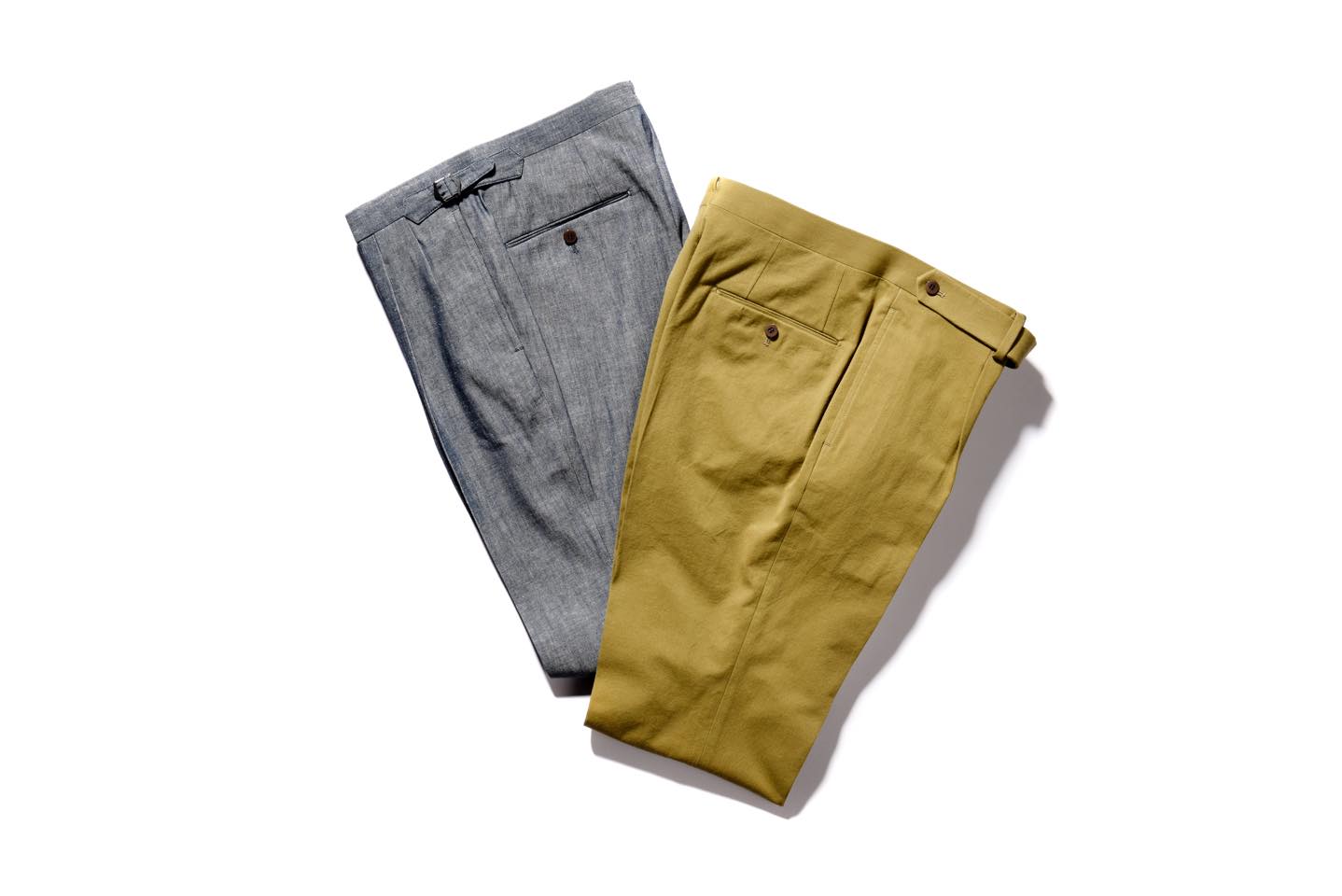 パンツ各¥33,000(銀座三越〈パンタロナイオ オサクハヤト〉)