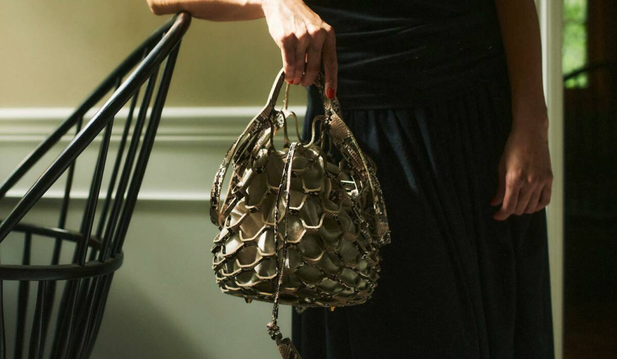 edit & co.の人気バッグ「multi-way mesh bag mini」に洗練ムード  