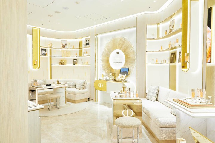 「ハウス オブ ディオール ビューティー 銀座」の内観