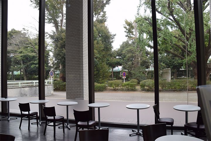 カフェ「有栖川珈琲」(写真は「東京都立中央図書館」ウェブサイトより転載)