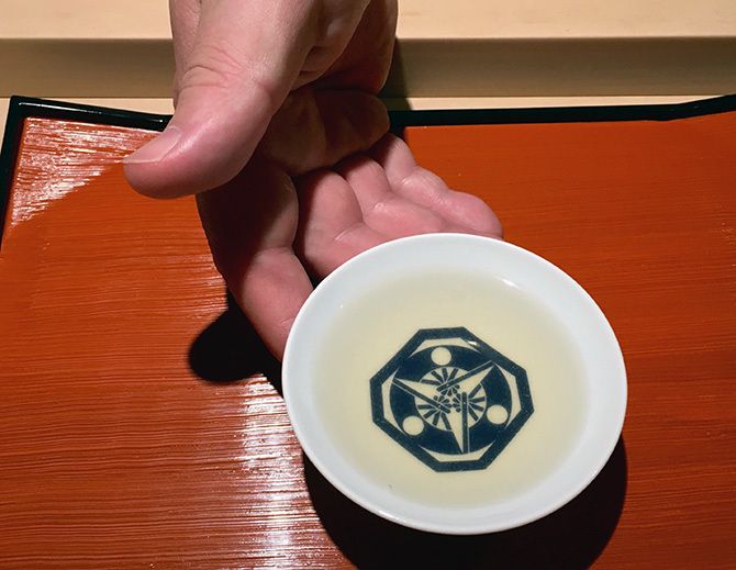 福岡県「白金にし田」の出汁