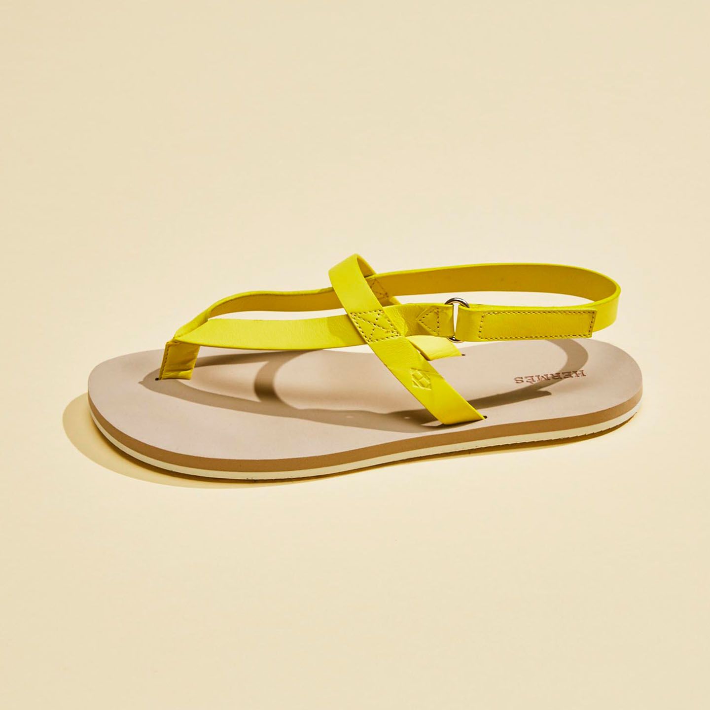サンダル¥59,000(税抜)