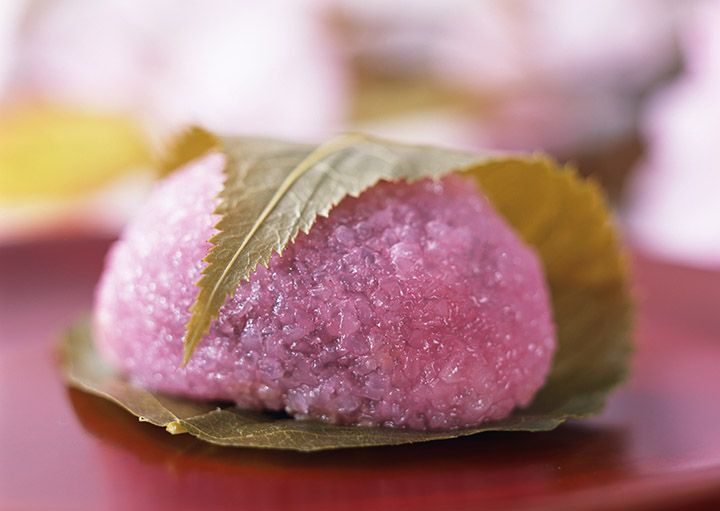 関西風(上方風)の桜餅「道明寺(どうみょうじ)」