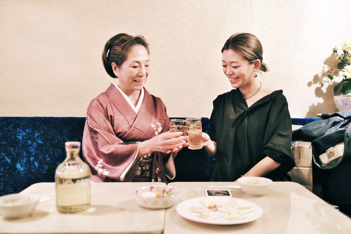 友子ママは現在婚活中。パートナーを募集中だとか