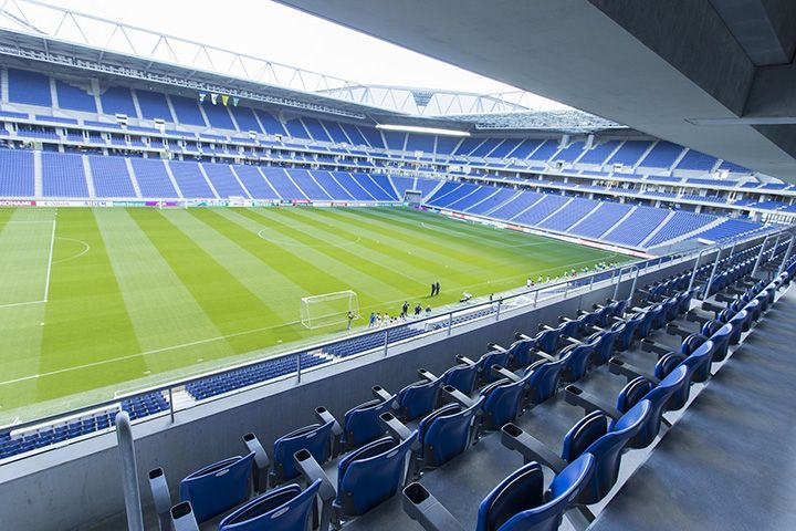 バルコニーシート ©GAMBA OSAKA