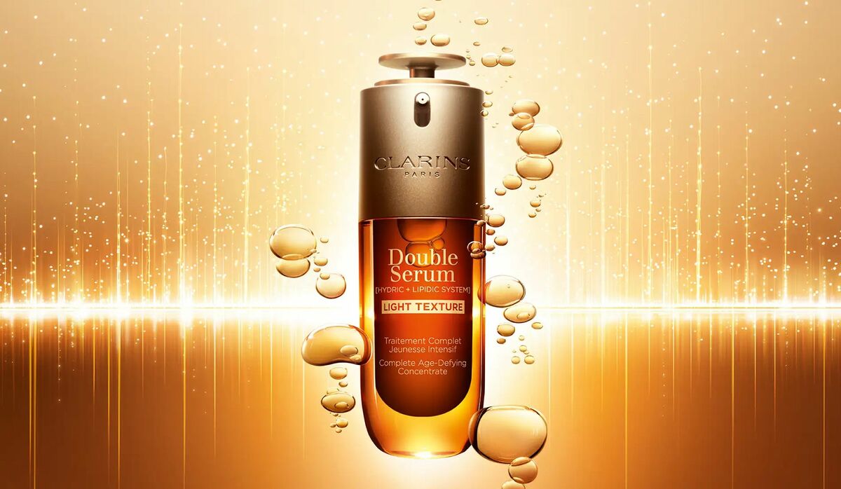 クラランス」大人気美容液『ダブル セーラム』から夏に愛用
