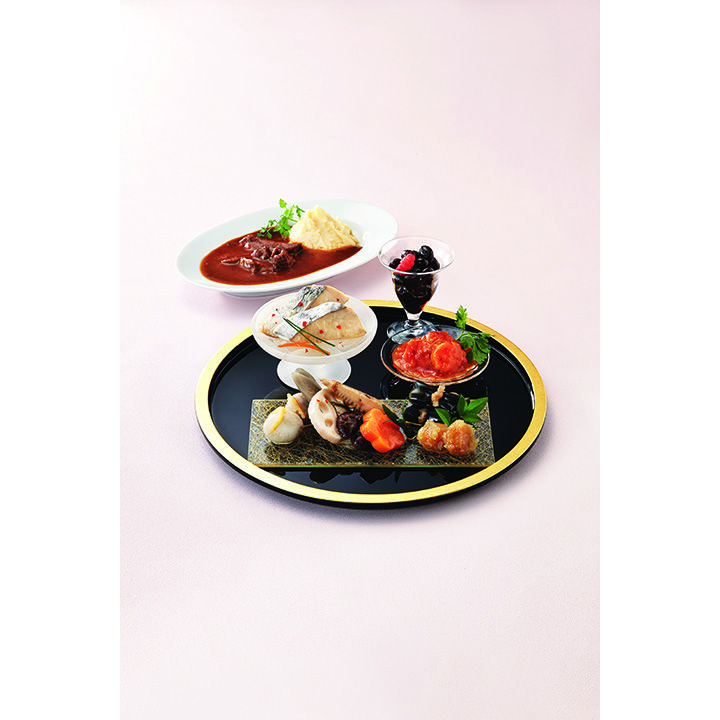 髙島屋限定『食塩相当量約2gおせち 和・洋・中』