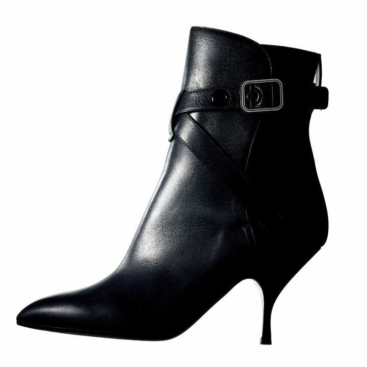 ブーツ［ヒール：8cm］￥127,000（ボッテガ・ヴェネタ ジャパン）　[Precious2018年9月号115ページ] 