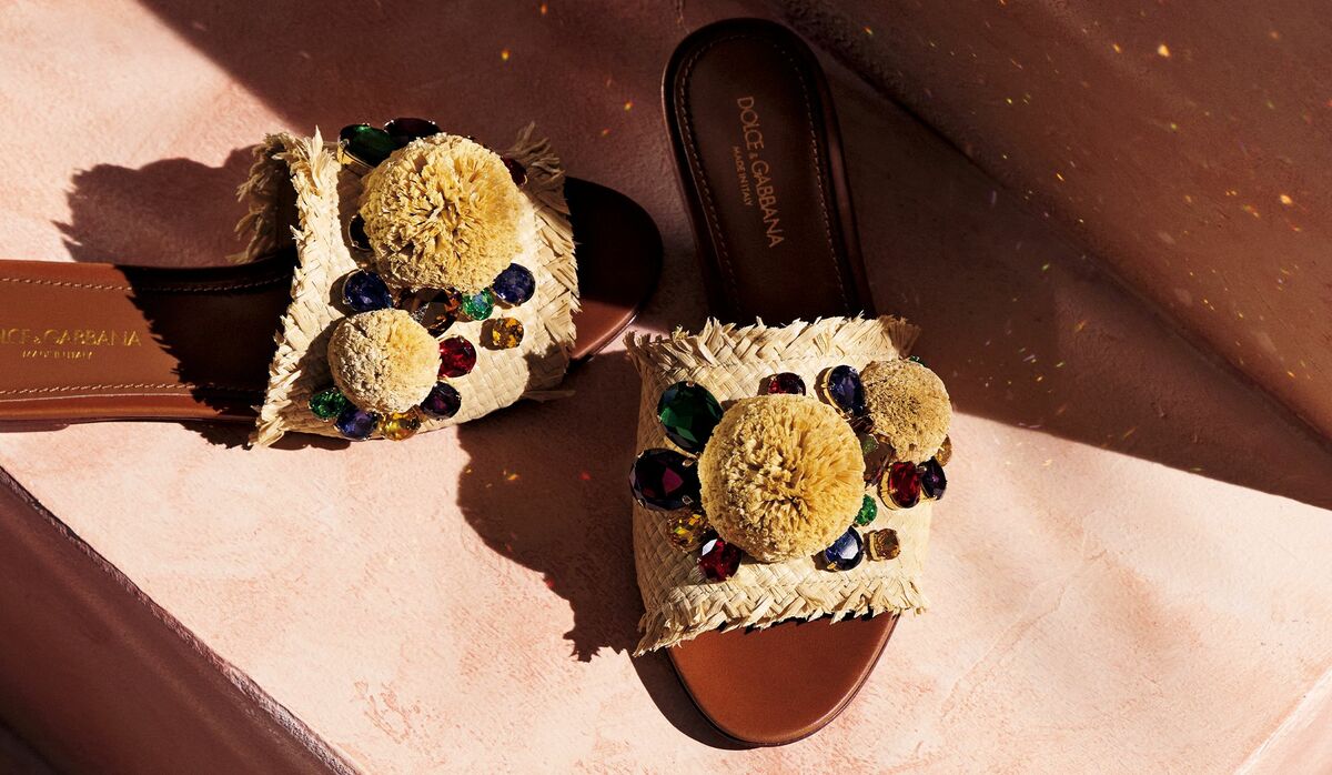【極美品】DOLCE&GABBANA ドルチェアンドガッバーナ サンダル ときめきに満ちた「ドルチェ&ガッバーナ」のサンダル|愛らしい