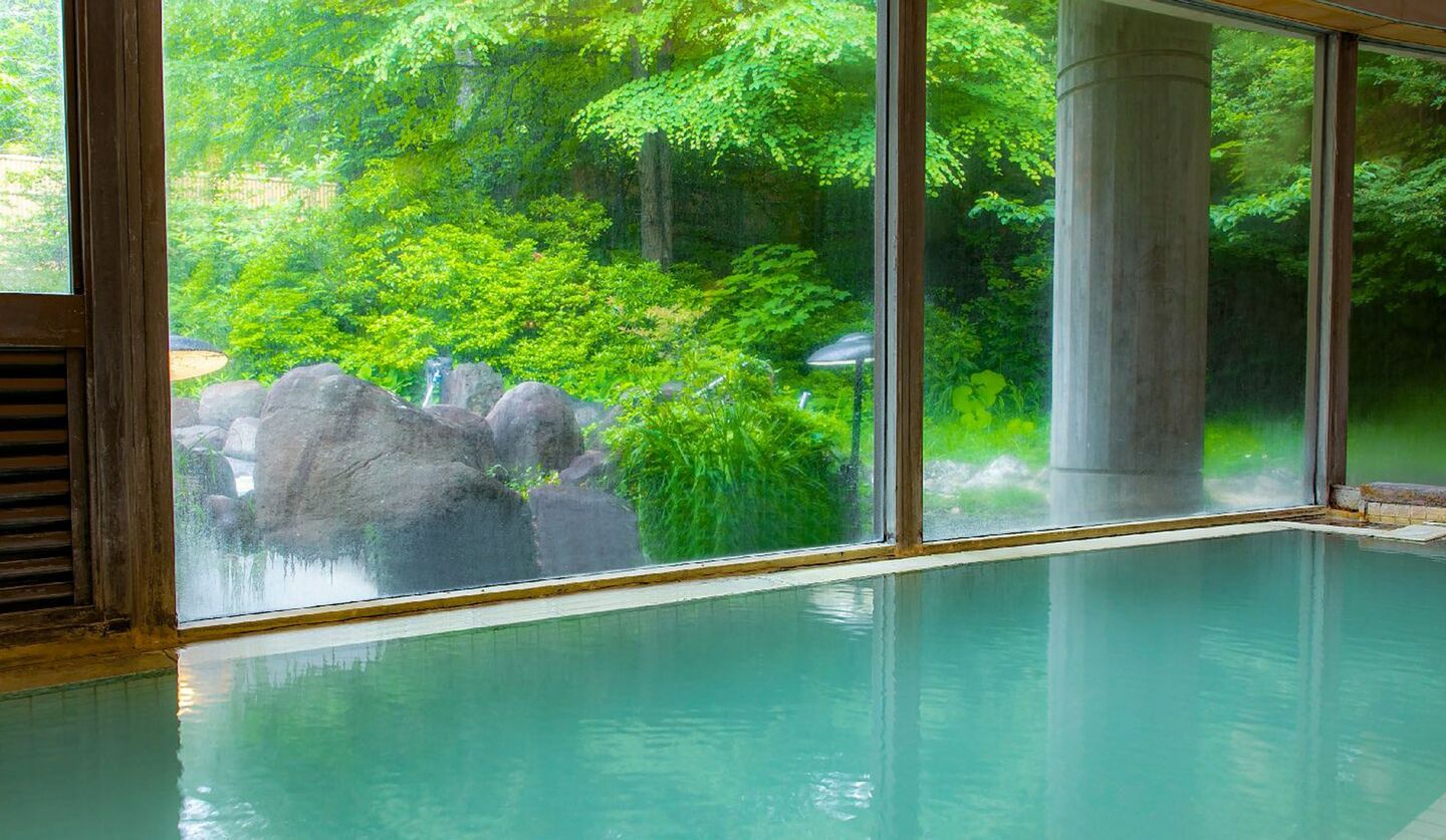 栃木県「奥日光 森のホテル」の大浴場（内湯）