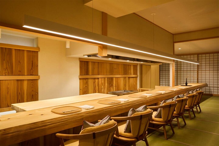 「円かの杜」の食事処「割烹 むげん」のカウンター