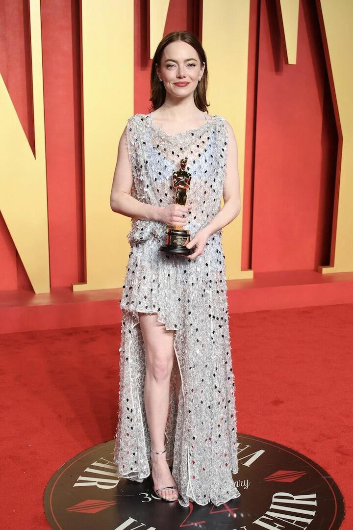 映画『哀れなるものたち』にて、自身2度目となる主演女優賞を獲得。