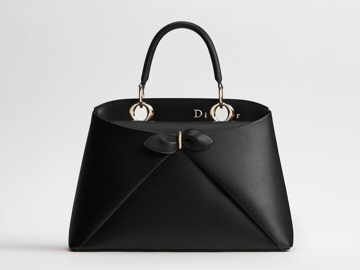 「ディオール」のバッグ『ディオール シガール』