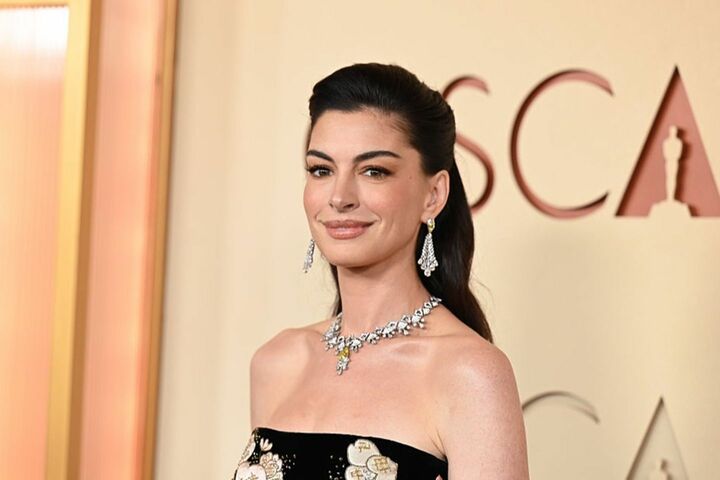 40代　髪型_1,ヘアアレンジ_1,セレブ_1