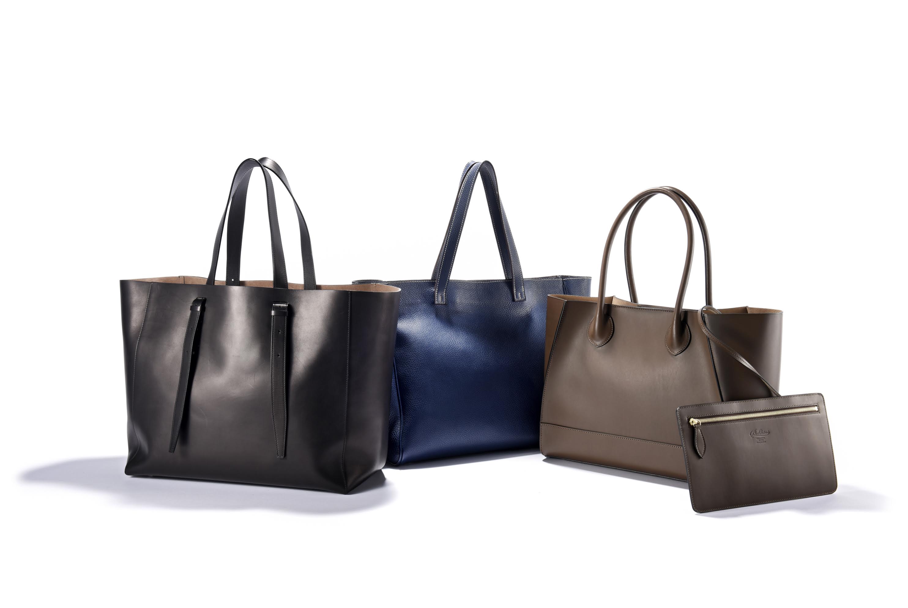 左から順に【W40×H34×D20cm】¥295,000(ヴァレクストラ・ジャパン)【W40×H34×D14cm】¥78,000(ジェネラル・バス〈シャルル エ シャルリュス〉)【W38×H30.5×D14.5cm】¥52,000(バーニーズ ニューヨーク カスタマーセンター〈ボルドリーニ セレリア〉)
