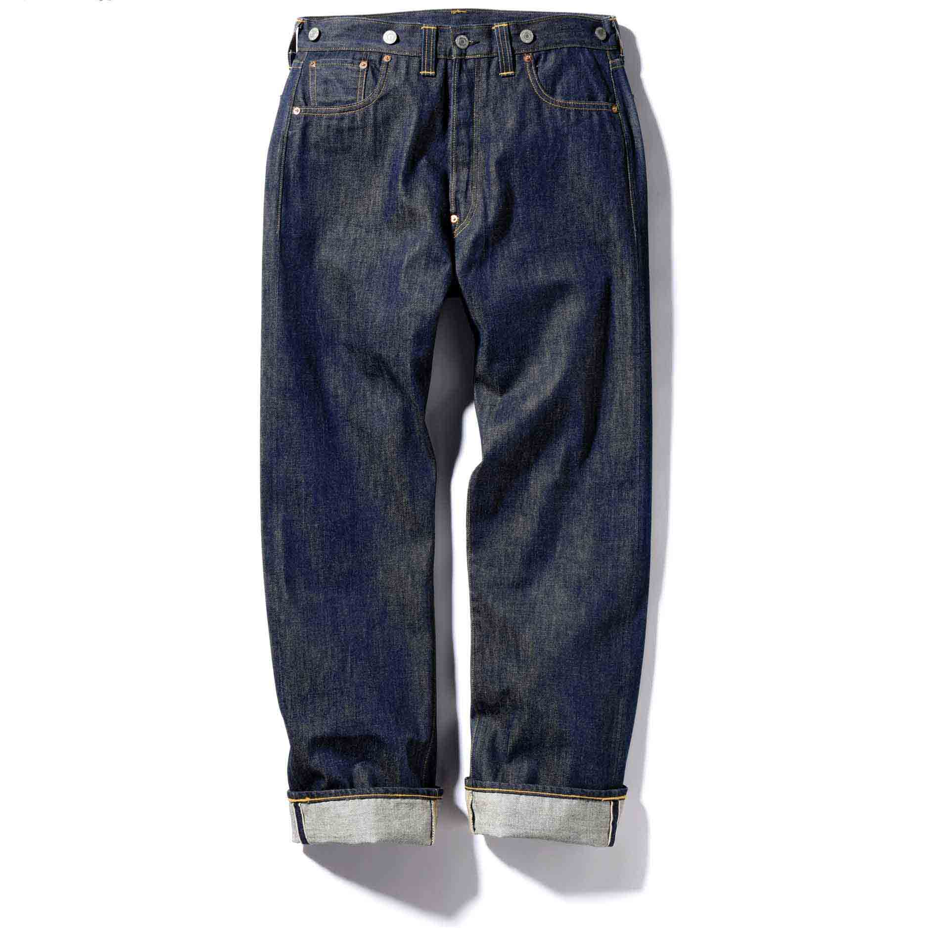 パンツ¥30,000(リーバイ・ストラウス ジャパン〈リーバイス® ビンテージ クロージング〉)