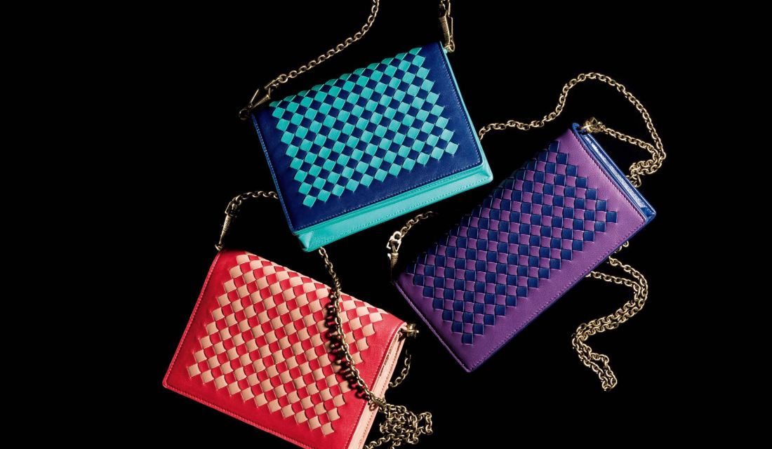 美しいレザーのウォレット！ボッテガ・ヴェネタのチェーン付き財布