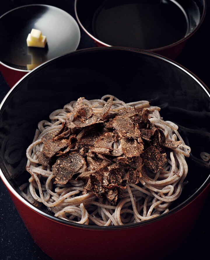 「おきな」のトリュフ蕎麦
