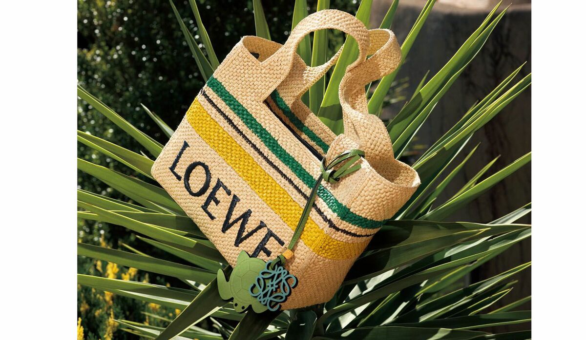 今年まで掲載‼️【美品ロエベ】LOEWE 人気モデルかごバックすみません