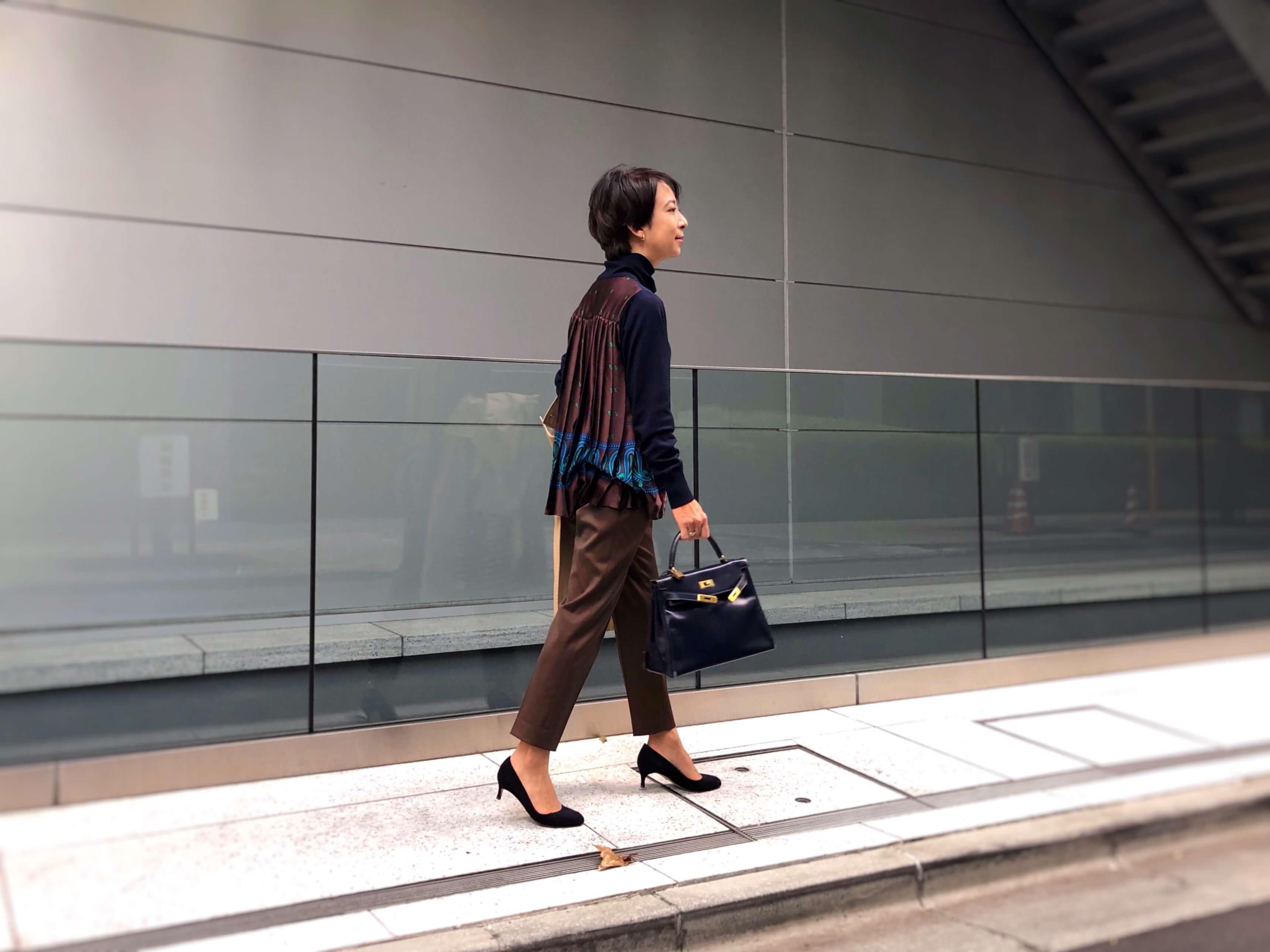 ニット_1,ワイドパンツ_1,バッグ_1,靴_1,ピアス_1