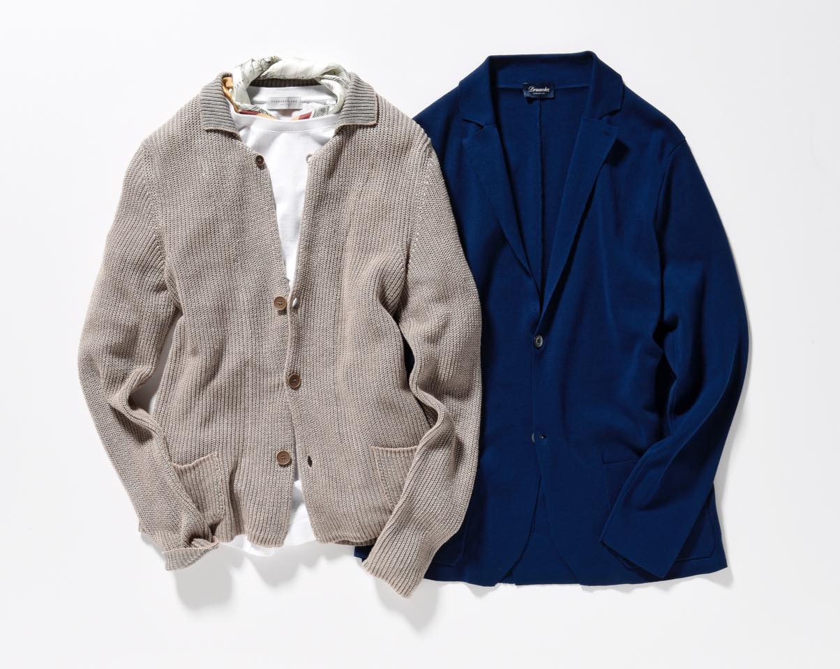 左/ジャケット¥63,000(スローウエアジャパン〈ザノーネ〉)、カットソー¥8,000(トゥモローランド)、スカーフ¥7,000(ビームス 六本木ヒルズ〈スパッカ ネアポリス〉)右/ジャケット¥66,000(バインド ピーアール〈ドルモア〉)