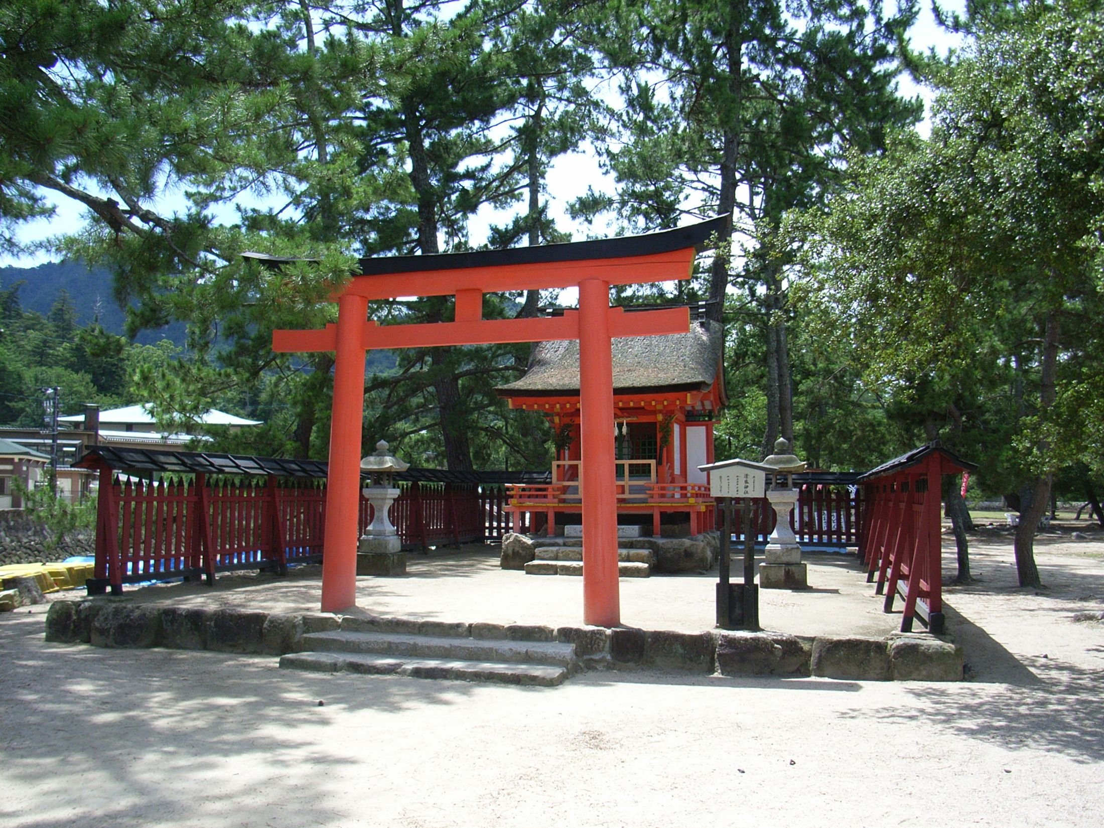 荘厳で美しい広島の清盛神社
