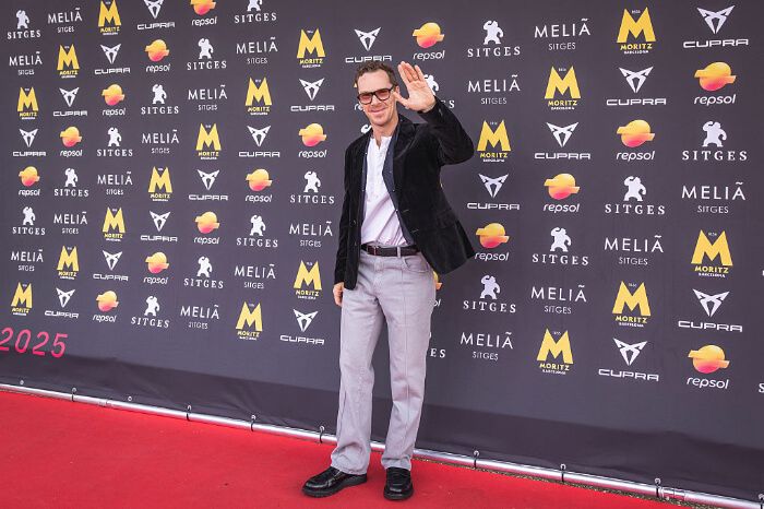 2025年10月13日、第58回シッチェス・カタロニア国際映画祭。主演映画『フェザーズ その家に巣食うもの』（日本では2026年3月27日公開）レッドカーペットイベント。