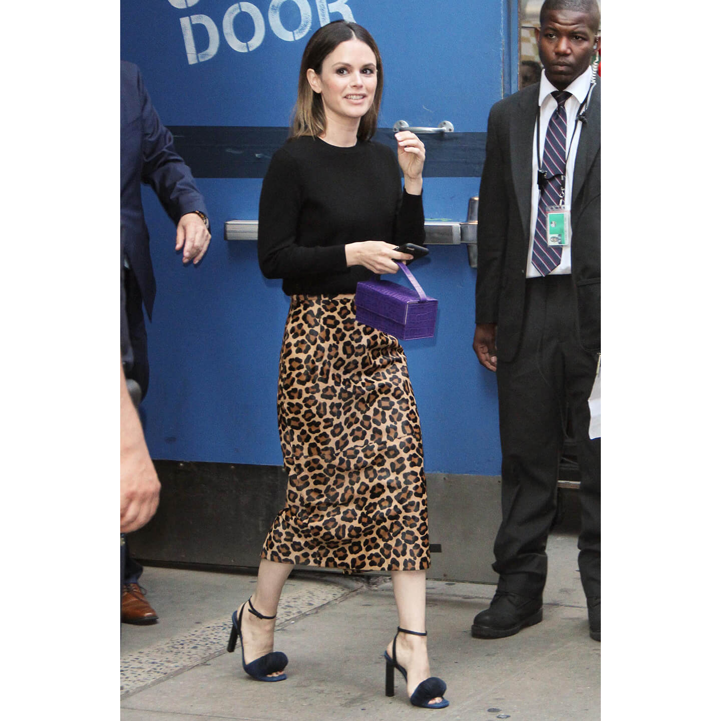 ヒョウ柄のスカートを着こなすRachel Bilson(レイチェル・ビルソン)氏