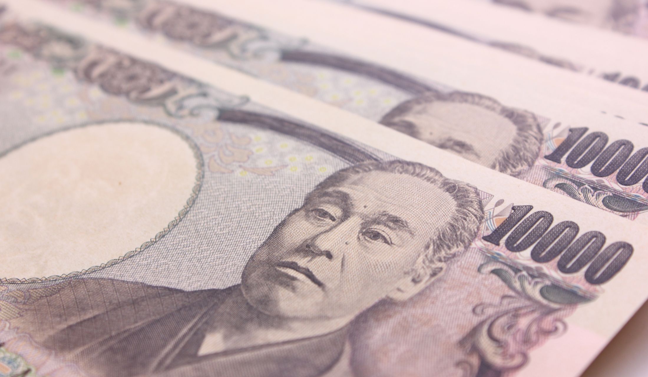 長い間、親しまれた福沢諭吉の一万円札