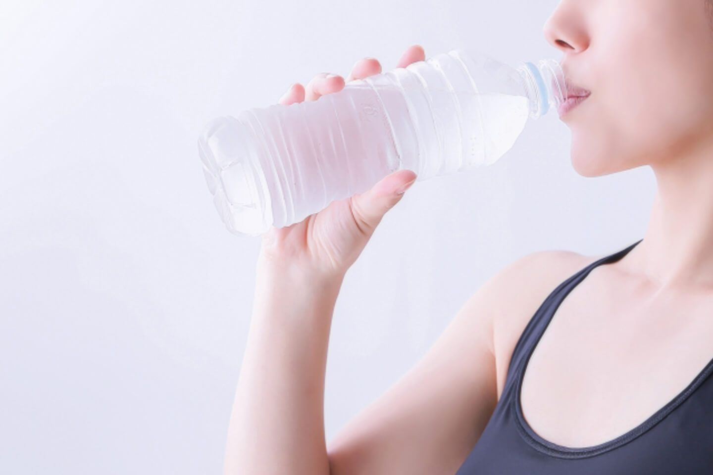 水分はこまめにとり、喉の乾燥には気をつけましょう