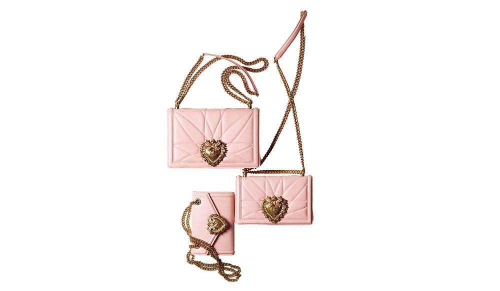 可憐なピンクが黒の装いを格上げ ドルチェ ガッバーナの ディヴォーション バッグ Precious Jp プレシャス