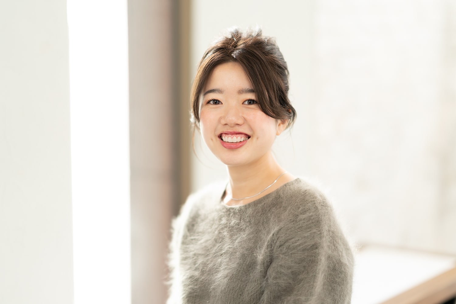 Joemi by Un amiトップスタイリスト・赤井希望さん。小柄な赤井さんですが、実は登山が好きで富士山にも登るというツワモノ!「富士山には毎年登っています。体を動かすことが好きで、ゴルフにも最近ハマっています」