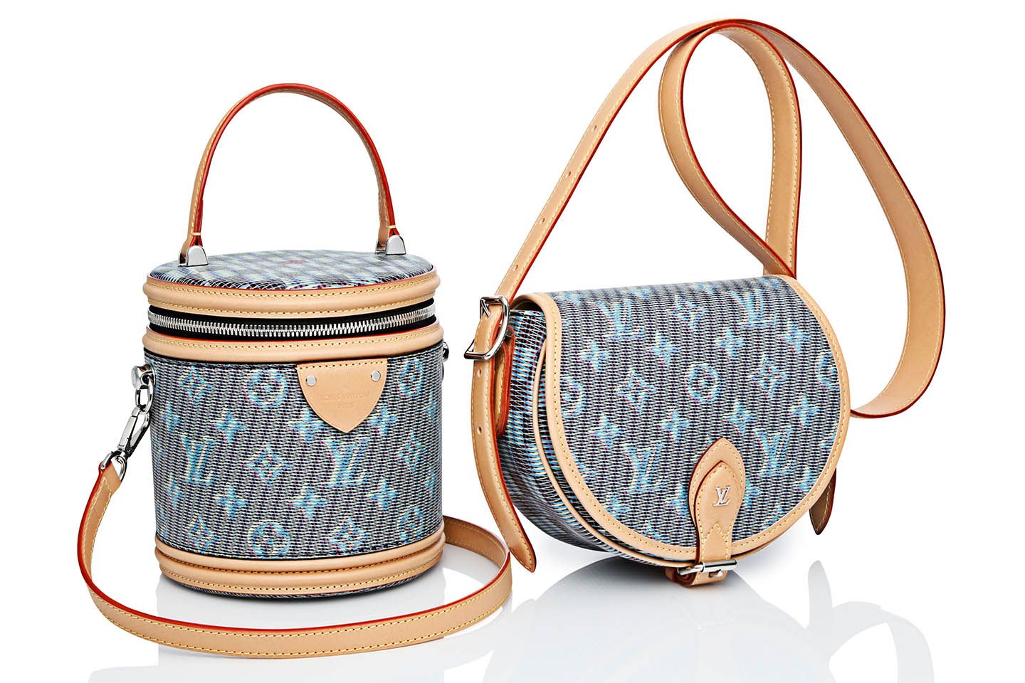 左/バッグ「カンヌ」¥317,000【高さ17×幅15×マチ15cm】※日本限定・右/バッグ「タンバリン」¥268,000【高さ15×幅18×マチ8cm】※日本限定