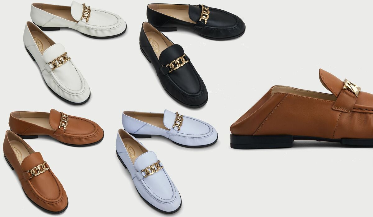 人気商品のため残1点　TOD's ロゴローファー