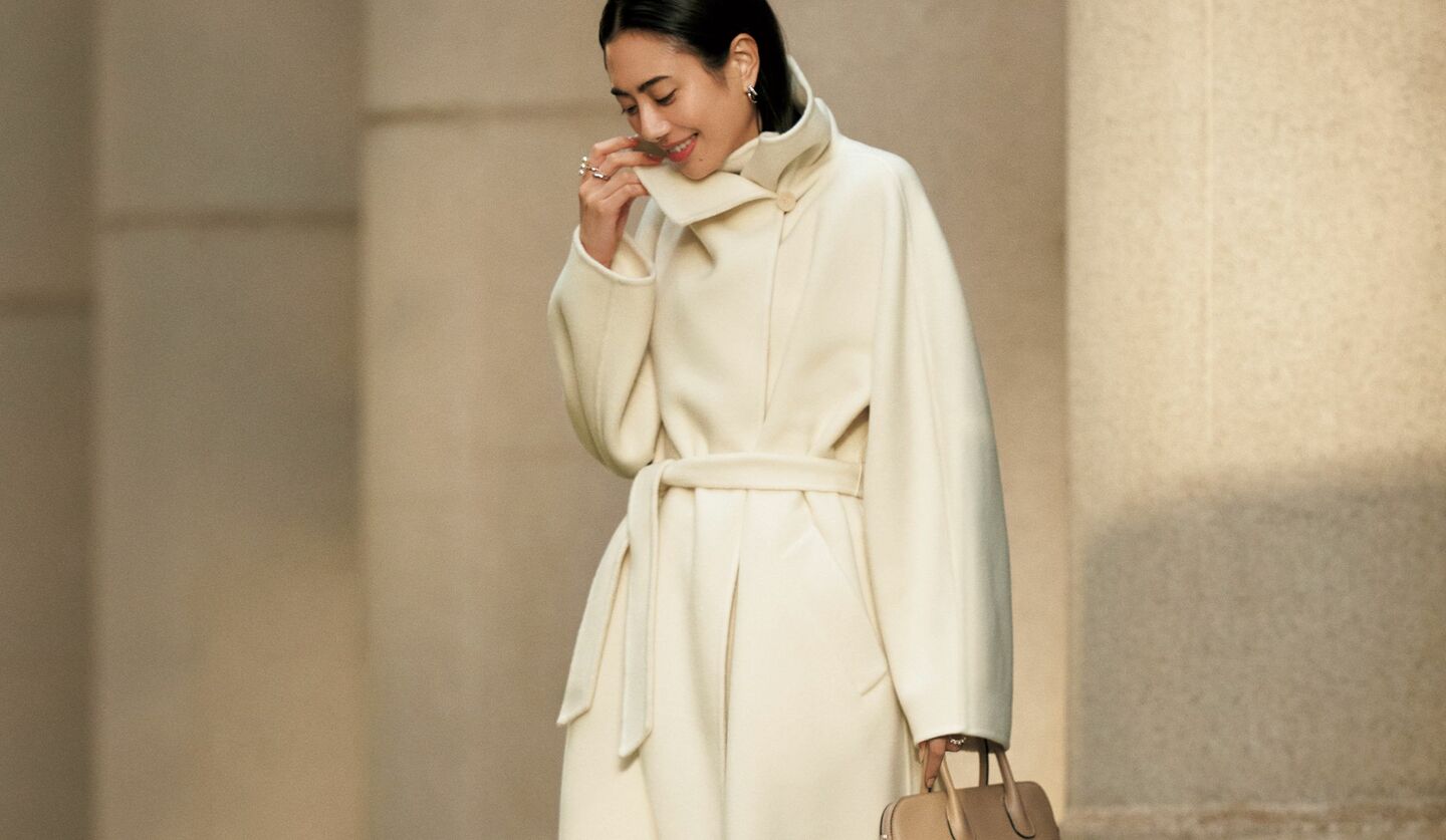 エッセンシャルな魅力に満ちた「マックスマーラ」極上のカシミアコート