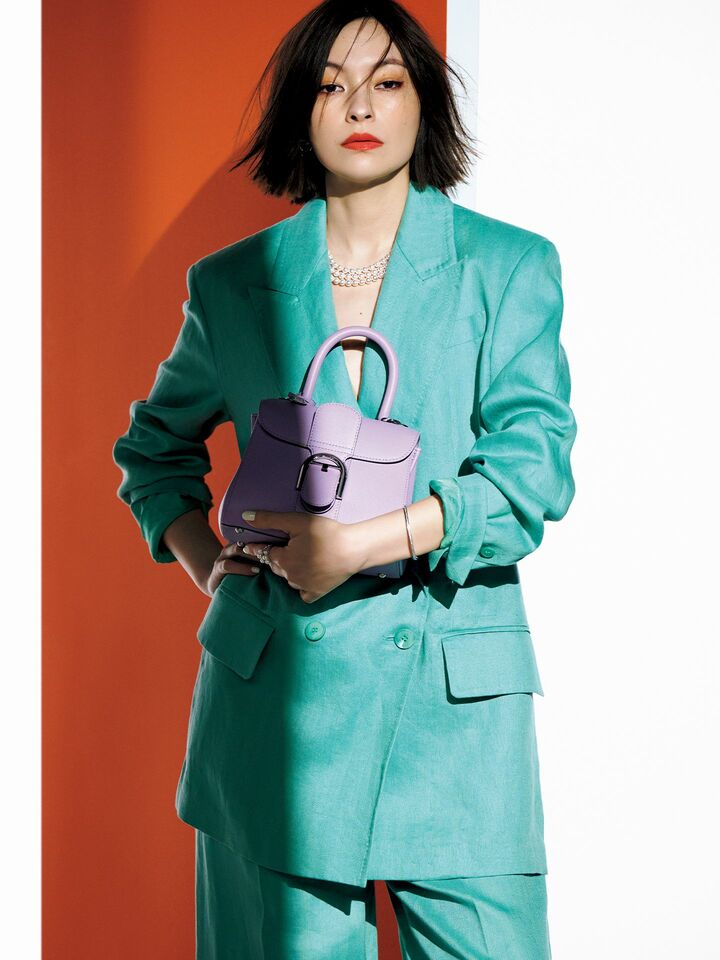 春コーデ_1,ジャケット_1,パンツ_1,バッグ_1,ネックレス_1