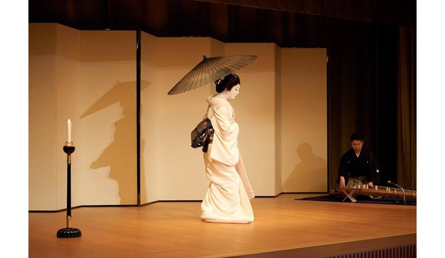 歌舞伎役者・板東玉三郎さんによる演舞