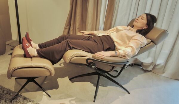 体重移動に合わせて極上のかけ心地から寝心地へ！ノルウェーブランド「ストレスレス」のリラックスチェア『トーキョー 』