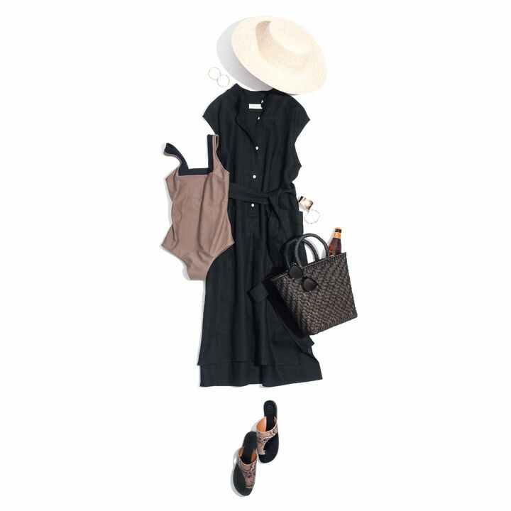 ワンピース［共布ベルト付き］￥39,000（マッキントッシュ青山店）　”CASA RAKI”の水着￥28,000・”GREENPACHA”の帽子￥22,000・”ATP”の靴￥32,000（TOMORROWLAND）　サングラス￥32,000（アイヴァン PR）　ピアス￥19,000・バングル￥19,000（アマン〈アンセム フォー ザ センセズ〉）　ブレスレット￥46,000（エストネーション〈ファリス〉）　バッグ￥22,000（アマン〈アルテサーノ〉）